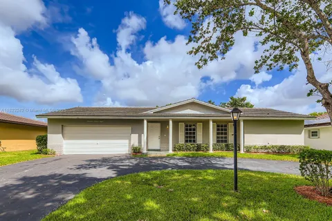 1708 NW 84th Dr, Coral Springs FL 33071