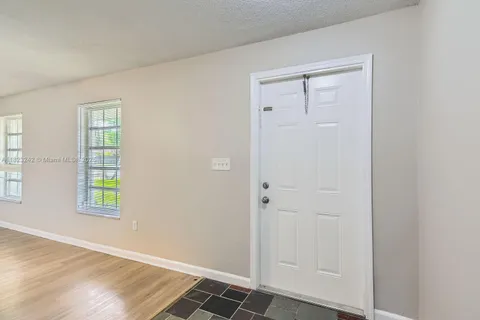 1708 NW 84th Dr, Coral Springs FL 33071