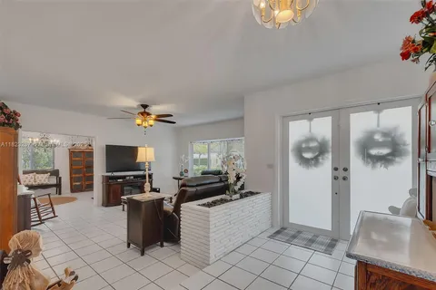 7340 SW 123rd Ter, Pinecrest FL 33156