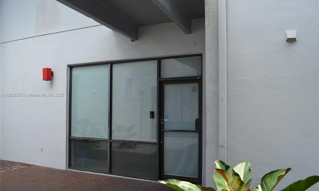 7311 NW 12th St # 20, Miami FL 33126