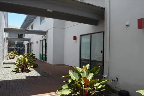 7311 NW 12th St # 20, Miami FL 33126