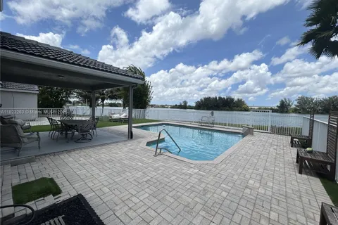 5708 S Plum Bay Pkwy # 5708, Tamarac FL 33321