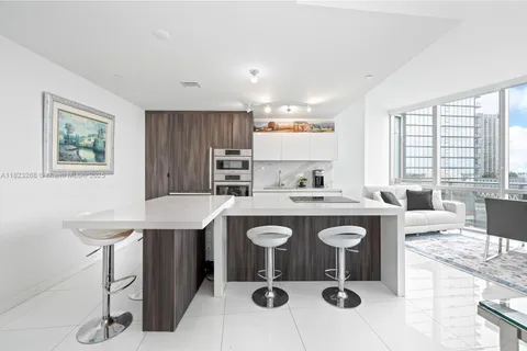 851 NE 1st Ave # 1410, Miami FL 33132