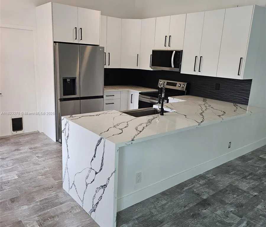 15959 W Wind Cir, Sunrise FL 33326