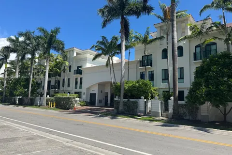 1150 98th St # 10, Bay Harbor Islands FL 33154
