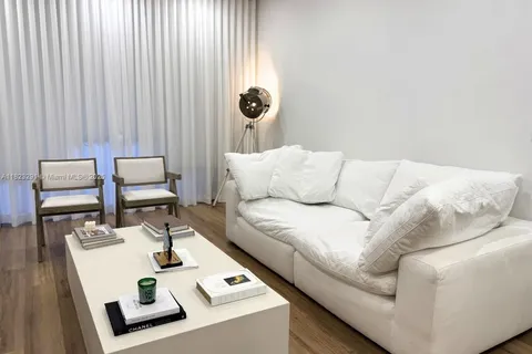 6630 NW 114th Ave # 1524, Doral FL 33178