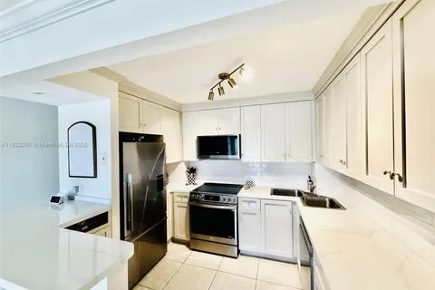 1625 SE 10th Ave # 305, Fort Lauderdale FL 33316