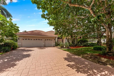 12180 NW 10th St, Coral Springs FL 33071
