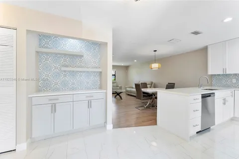 319 Elmira Ct, Royal Palm Beach FL 33411