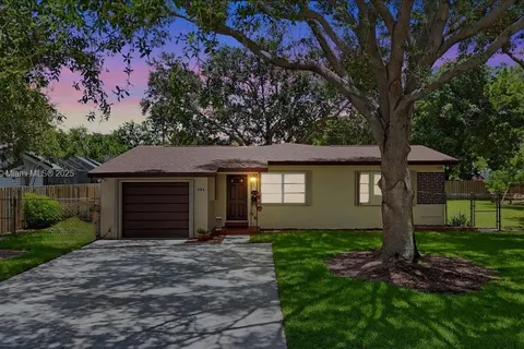 404 NE 11th Ave, Pompano Beach FL 33060