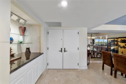 3 Grove Isle Dr # C706, Miami FL 33133