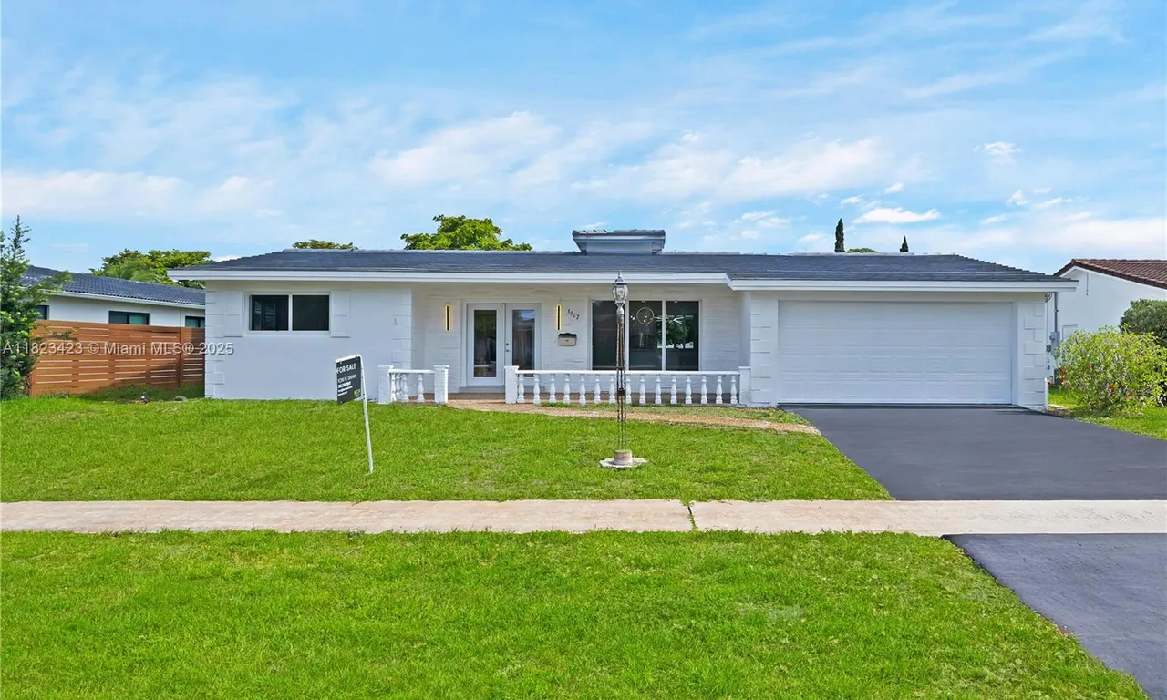 3917 Adams St, Hollywood FL 33021