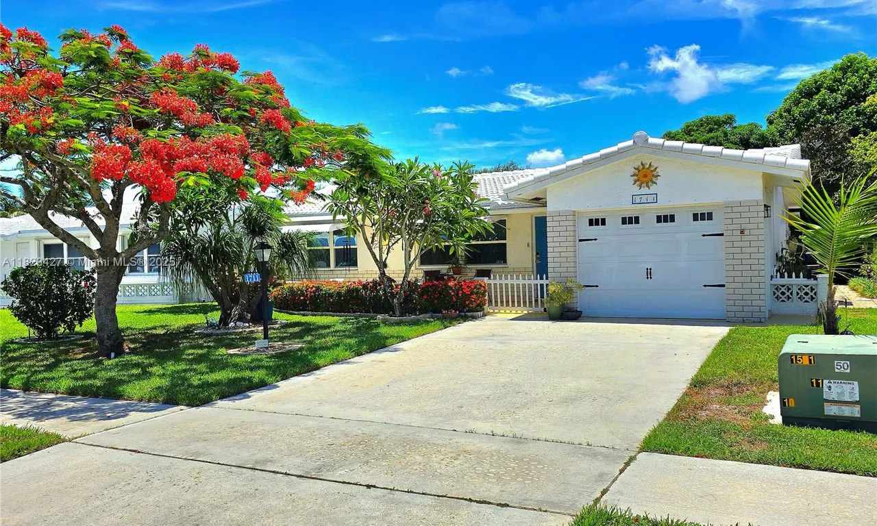 1711 SW 22nd St, Boynton Beach FL 33426