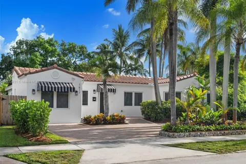 1617 Washington St, Hollywood FL 33020