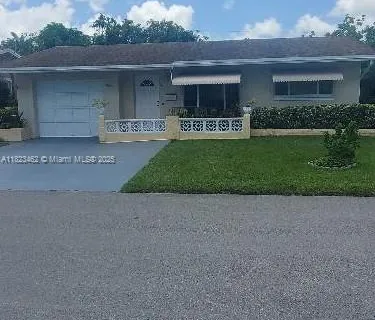 4926 NW 48th Ave, Tamarac FL 33319