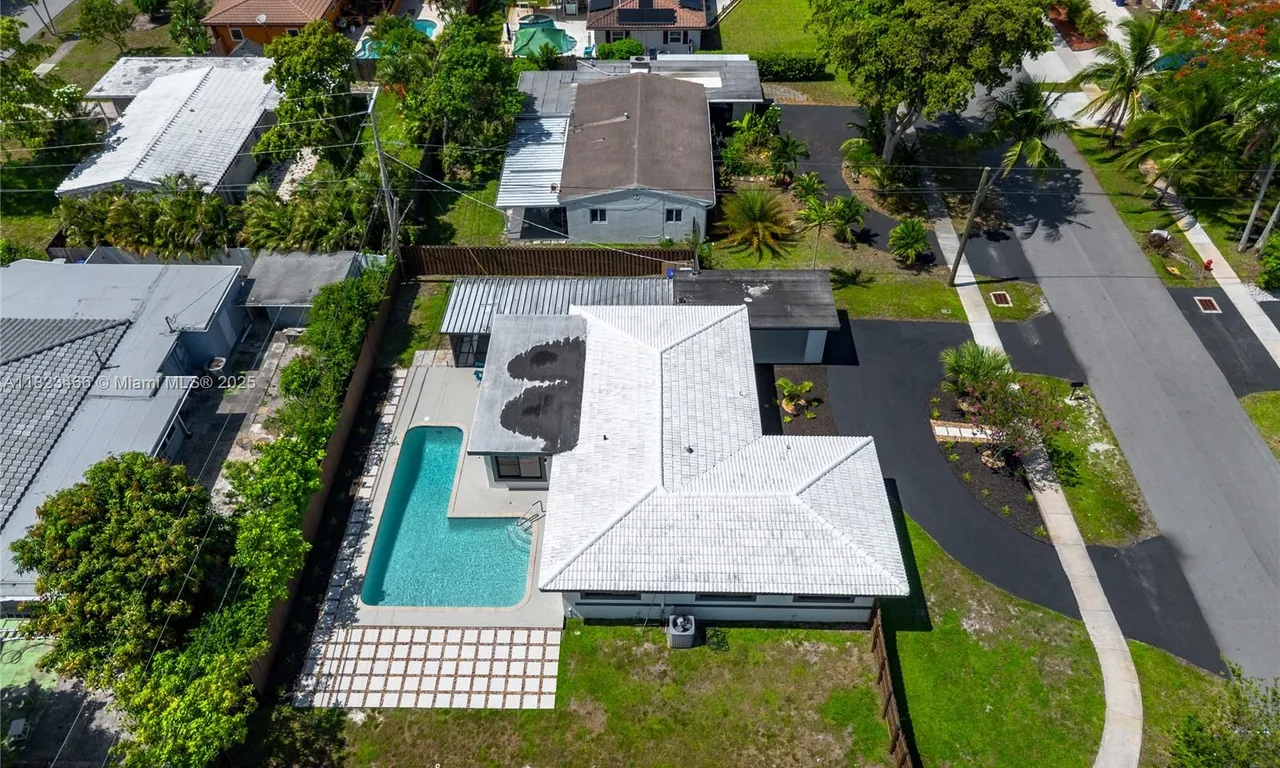 1157 SW 4th Ave, Pompano Beach FL 33060