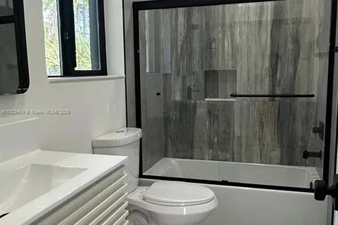 1157 SW 4th Ave, Pompano Beach FL 33060