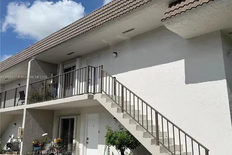 7071 SW 129th Ave # 7, Miami FL 33183