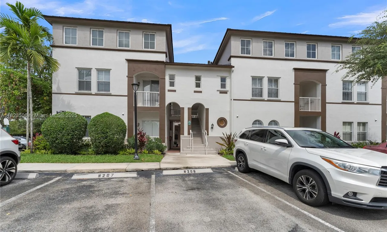 4445 SW 160th Ave # 102, Miramar FL 33027
