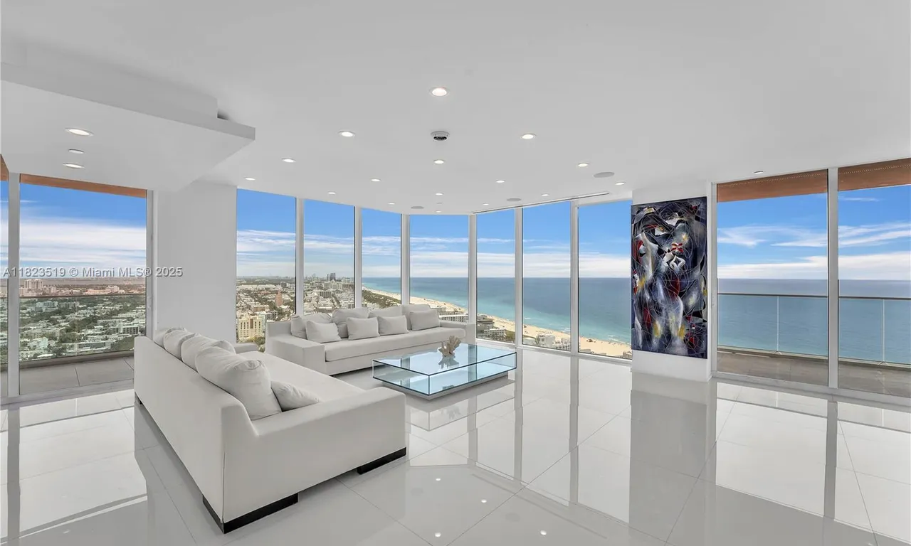 300 S Pointe Dr # 3405, Miami Beach FL 33139