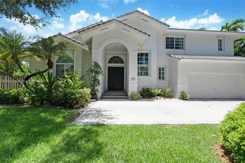 6670 SW 69th Ln, South Miami FL 33143