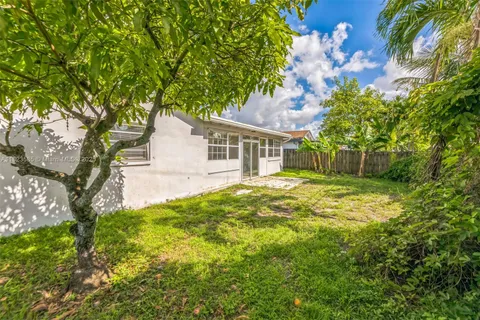 22226 SW 62nd Ave, Boca Raton FL 33428