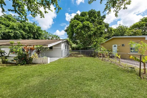 3841 NW 7th Ct, Lauderhill FL 33311