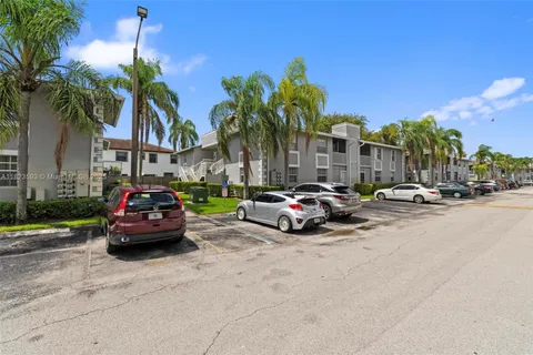 464 NE 210th Cir Ter # 20410A, Miami FL 33179