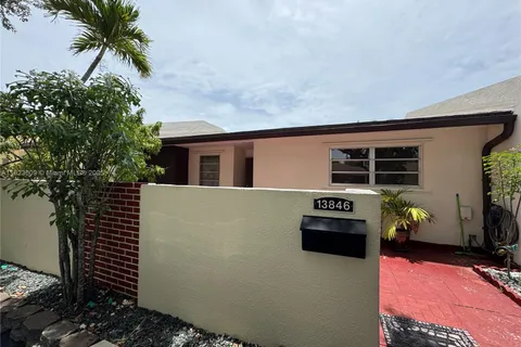 13846 Kendale Lakes Dr # 13846, Miami FL 33183