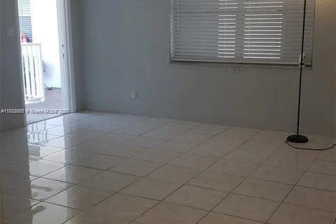 1816 Mckinley St # 12, Hollywood FL 33020