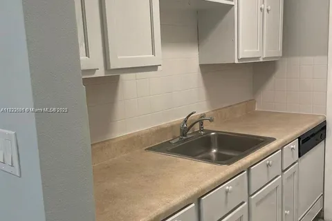 1816 Mckinley St # 12, Hollywood FL 33020