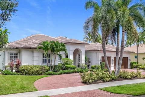 4268 SW 141st Ave, Davie FL 33330