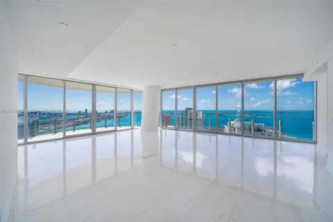 300 Biscayne Blvd Way # 4301, Miami FL 33131