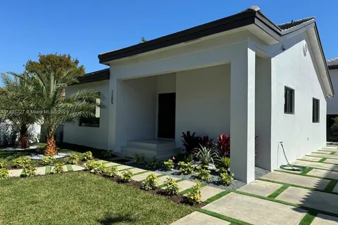 1205 Wallace St, Coral Gables FL 33134