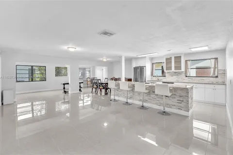 2035 SW 15th Ct, Deerfield Beach FL 33442