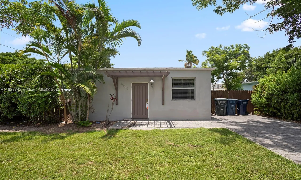 5900 SW 62nd Ter, South Miami FL 33143