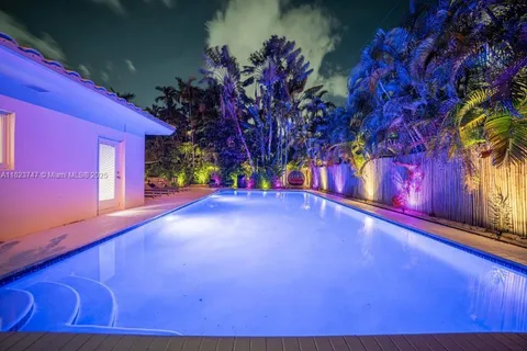 11530 NE 7th Ave, Biscayne Park FL 33161