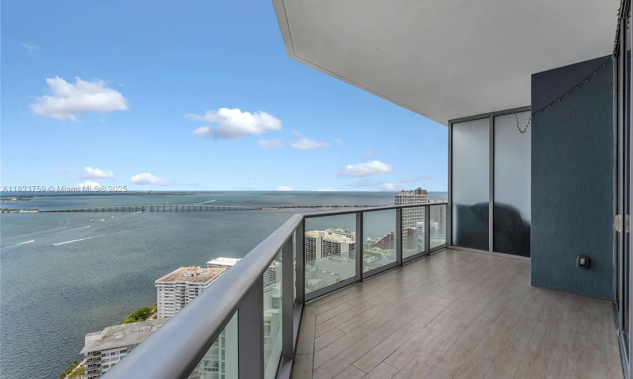 1300 Brickell Bay Dr # 3904, Miami FL 33131