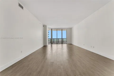 1300 Brickell Bay Dr # 3904, Miami FL 33131