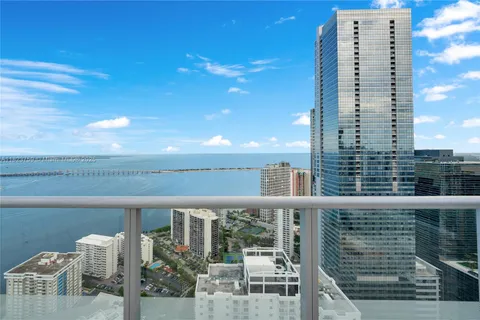 1300 Brickell Bay Dr # 3904, Miami FL 33131