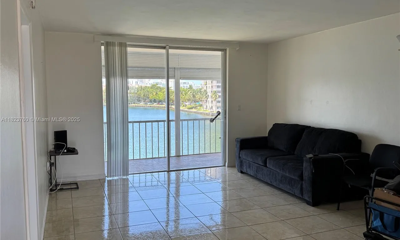 2999 Point East Dr # C411, Aventura FL 33160