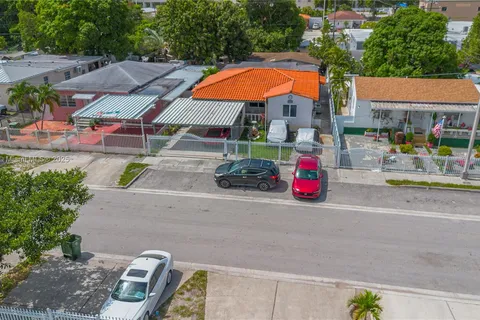 359 E 19th St, Hialeah FL 33010