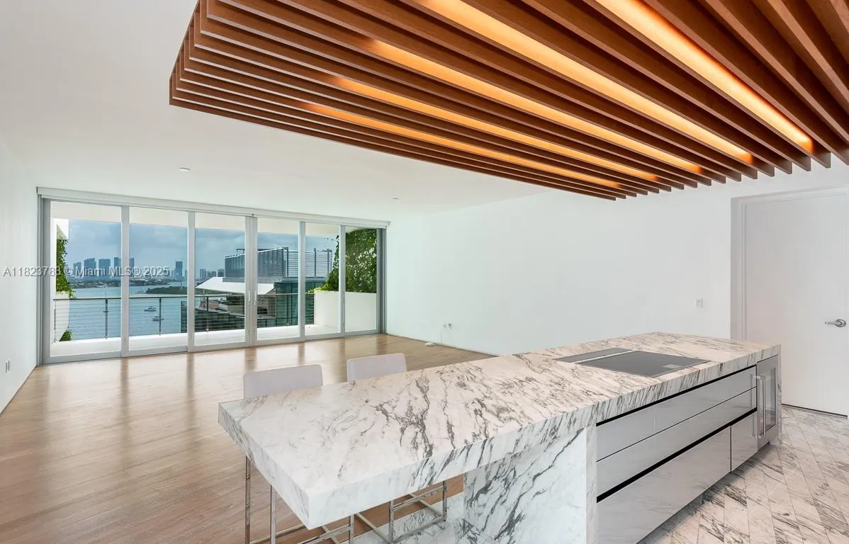 1300 Monad Ter # 9D, Miami Beach FL 33139
