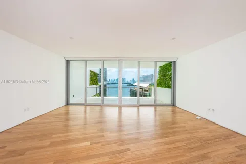 1300 Monad Ter # 9D, Miami Beach FL 33139