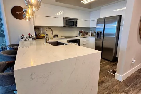 2681 N Flamingo Rd # 908S, Sunrise FL 33323