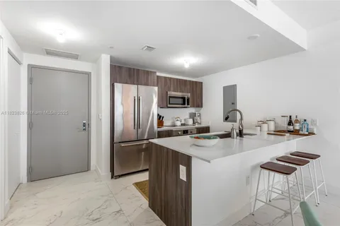 488 NE 18th St # 909, Miami FL 33132