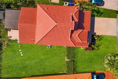 550 NW 107th Ave, Pembroke Pines FL 33026
