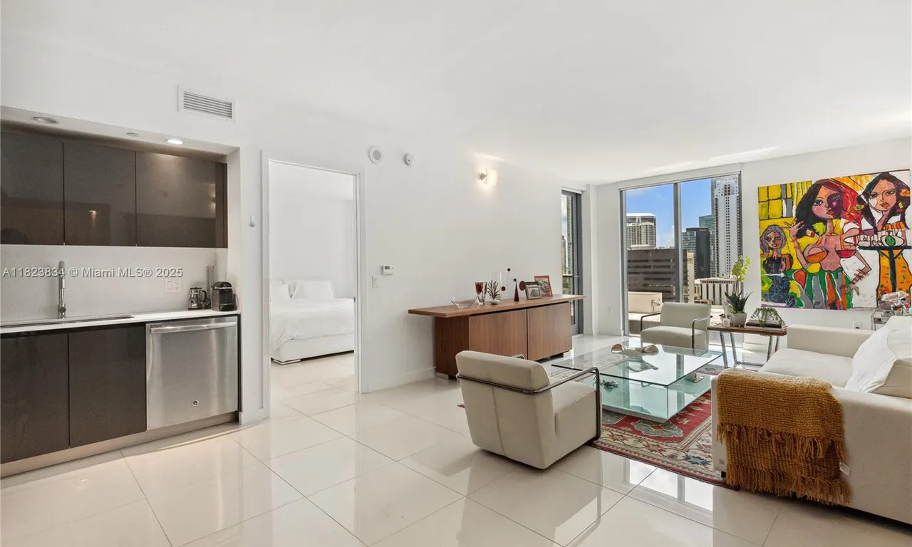 31 SE 6th St # 1707, Miami FL 33131