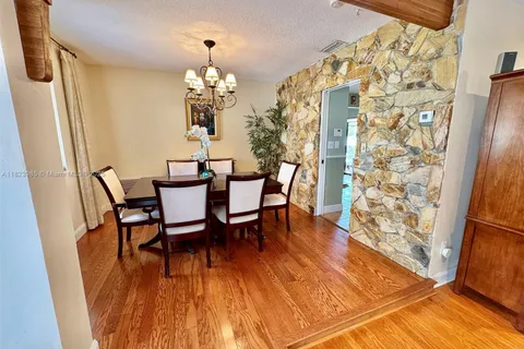 16225 SW 88th Ave Rd, Palmetto Bay FL 33157