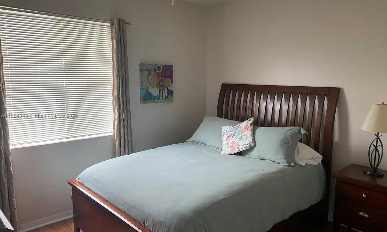 6475 Emerald Dunes Dr # 301, West Palm Beach FL 33411